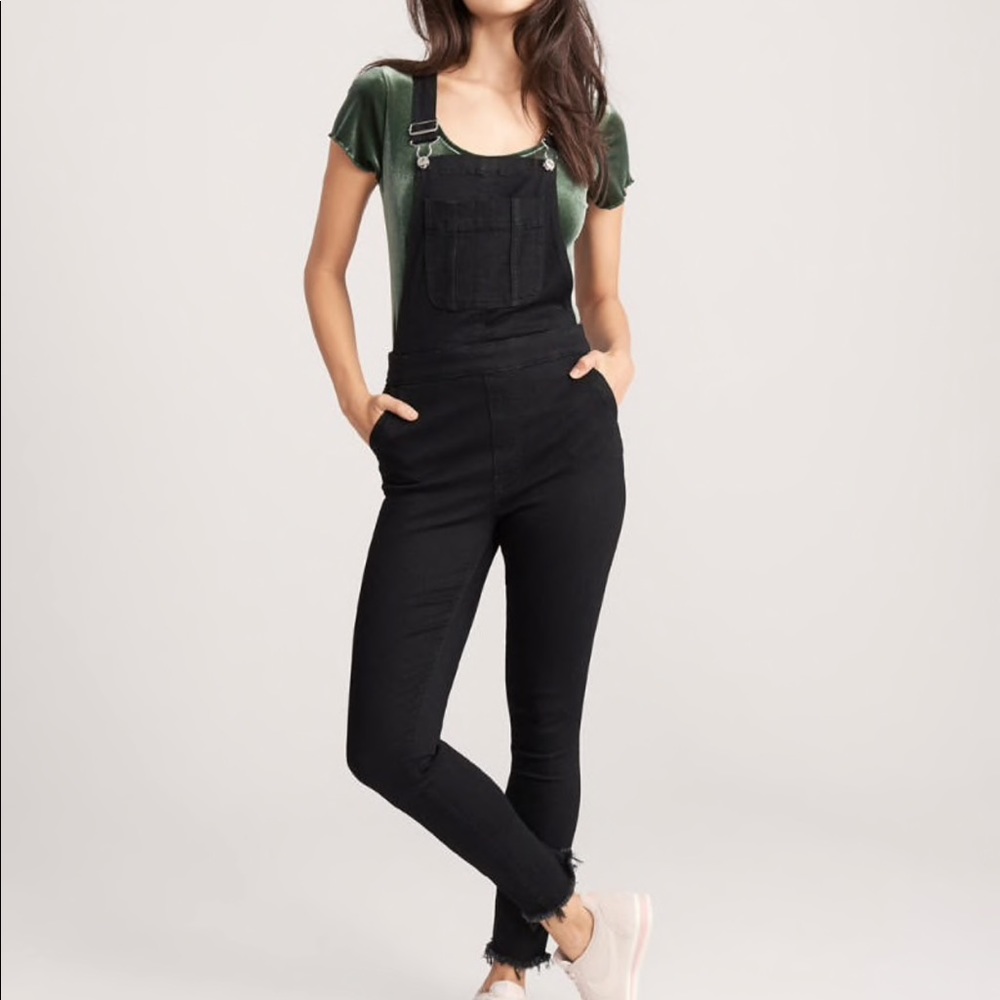 Abercrombie & Fitch Black Skinny Overalls
